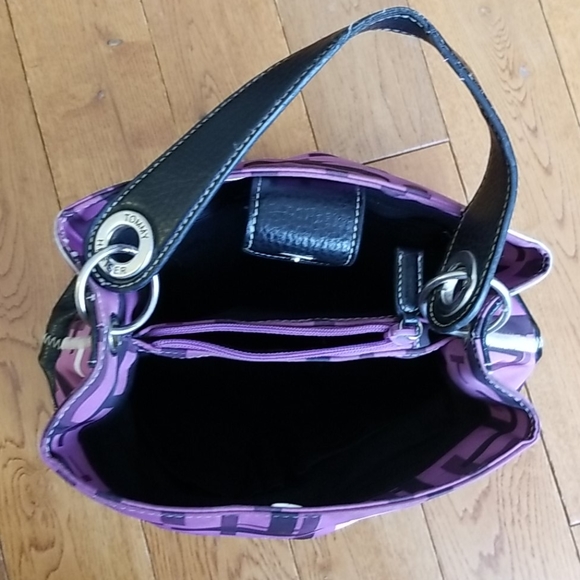 Tommy Hilfiger purse - Picture 5 of 5